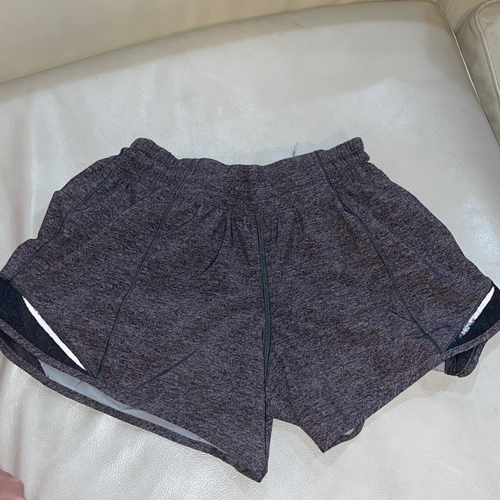 Lululemon size 4’s, gray , lightly worn , really good condition